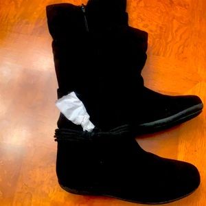 NWOT-Rampage Girls Midnight Black Boots